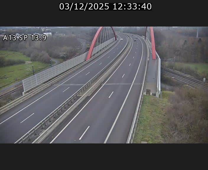 <h2>Traffic live webcam Luxembourg Kayl - A13 direction Esch-sur-Alzette/Luxembourg-ville - BK 13.9</h2>