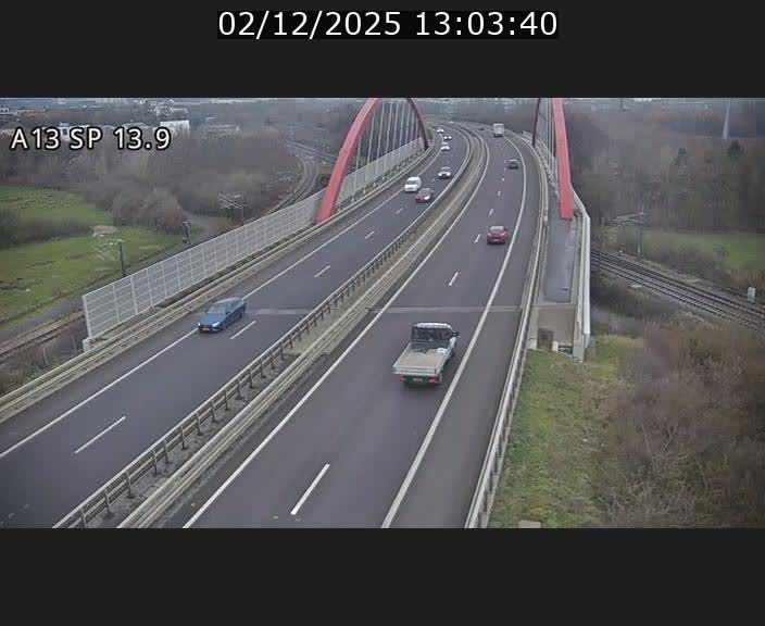 <h2>Traffic live webcam Luxembourg Kayl - A13 direction Esch-sur-Alzette/Luxembourg-ville - BK 13.9</h2>