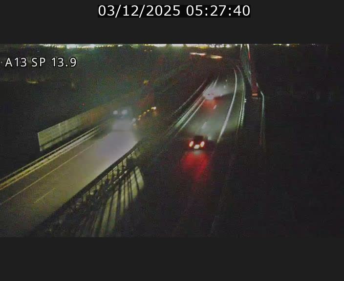 <h2>Traffic live webcam Luxembourg Kayl - A13 direction Esch-sur-Alzette/Luxembourg-ville - BK 13.9</h2>