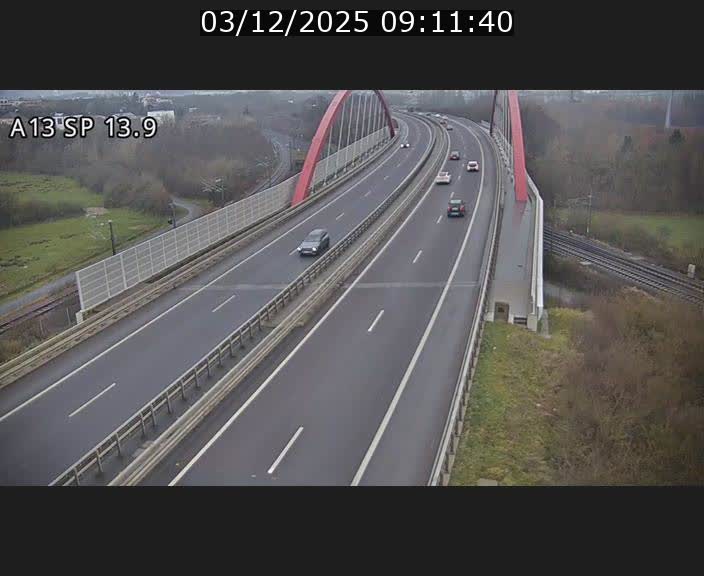 <h2>Traffic live webcam Luxembourg Kayl - A13 direction Esch-sur-Alzette/Luxembourg-ville - BK 13.9</h2>