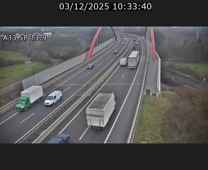 <h2>Traffic live webcam Luxembourg Kayl - A13 direction Esch-sur-Alzette/Luxembourg-ville - BK 13.9</h2>