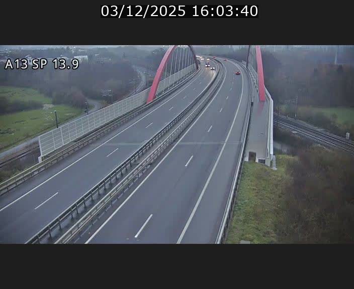 <h2>Traffic live webcam Luxembourg Kayl - A13 direction Esch-sur-Alzette/Luxembourg-ville - BK 13.9</h2>