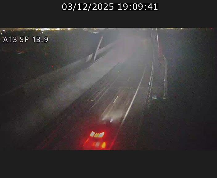 <h2>Traffic live webcam Luxembourg Kayl - A13 direction Esch-sur-Alzette/Luxembourg-ville - BK 13.9</h2>