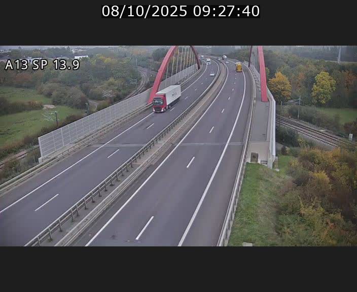 <h2>Traffic live webcam Luxembourg Kayl - A13 direction Esch-sur-Alzette/Luxembourg-ville - BK 13.9</h2>