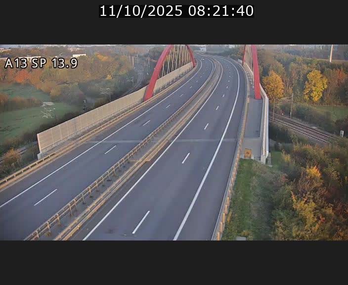 <h2>Traffic live webcam Luxembourg Kayl - A13 direction Esch-sur-Alzette/Luxembourg-ville - BK 13.9</h2>