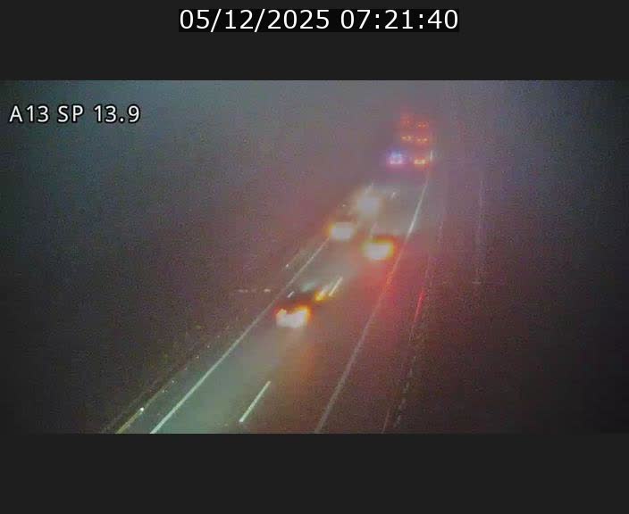 <h2>Traffic live webcam Luxembourg Kayl - A13 direction Esch-sur-Alzette/Luxembourg-ville - BK 13.9</h2>