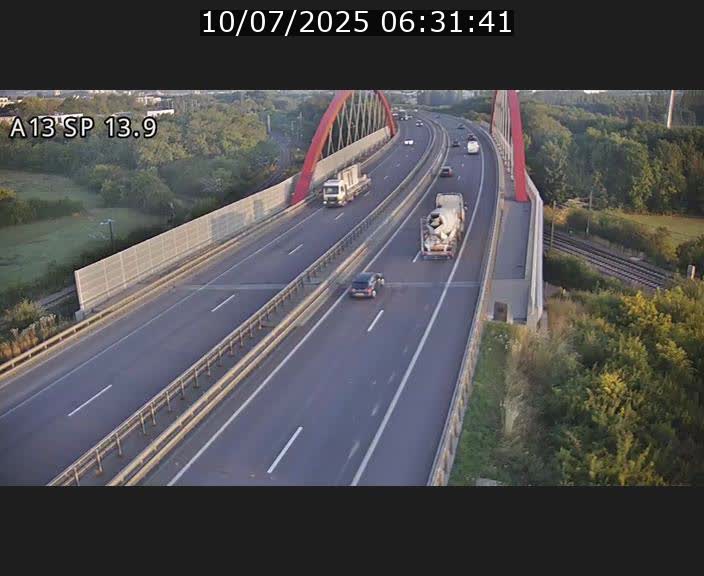 <h2>Traffic live webcam Luxembourg Kayl - A13 direction Esch-sur-Alzette/Luxembourg-ville - BK 13.9</h2>