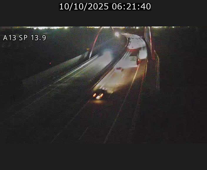 <h2>Traffic live webcam Luxembourg Kayl - A13 direction Esch-sur-Alzette/Luxembourg-ville - BK 13.9</h2>
