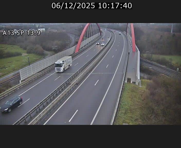<h2>Traffic live webcam Luxembourg Kayl - A13 direction Esch-sur-Alzette/Luxembourg-ville - BK 13.9</h2>