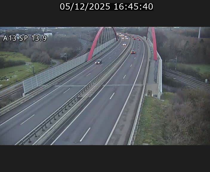 <h2>Traffic live webcam Luxembourg Kayl - A13 direction Esch-sur-Alzette/Luxembourg-ville - BK 13.9</h2>