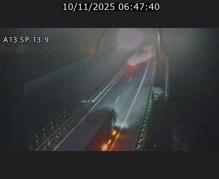 Traffic live webcam Luxembourg Kayl - A13 direction Esch-sur-Alzette/Luxembourg-ville - BK 13.9