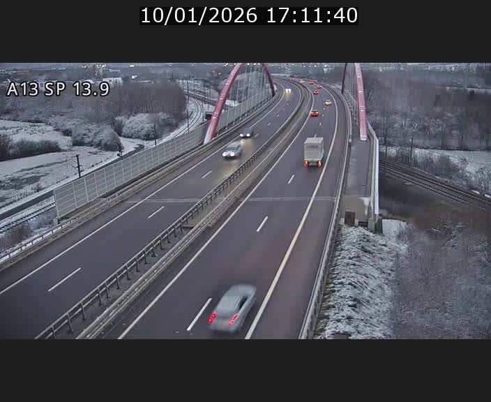<h2>Traffic live webcam Luxembourg Kayl - A13 direction Esch-sur-Alzette/Luxembourg-ville - BK 13.9</h2>