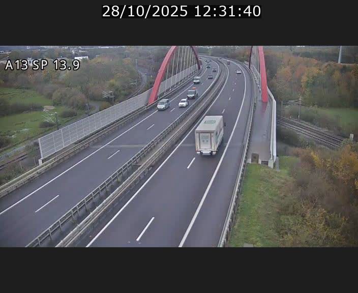<h2>Traffic live webcam Luxembourg Kayl - A13 direction Esch-sur-Alzette/Luxembourg-ville - BK 13.9</h2>