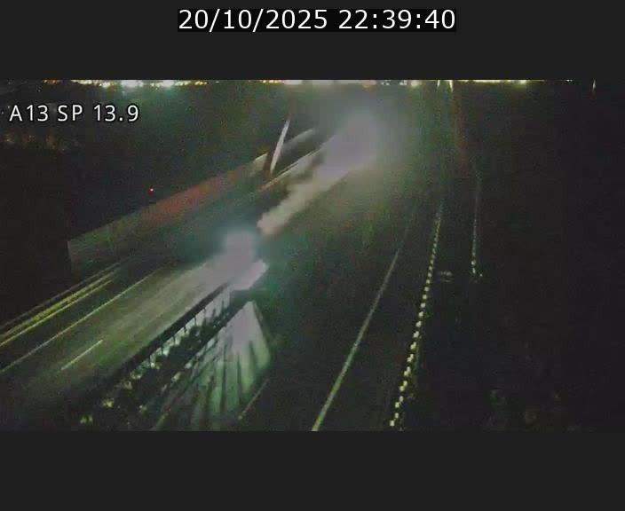 <h2>Traffic live webcam Luxembourg Kayl - A13 direction Esch-sur-Alzette/Luxembourg-ville - BK 13.9</h2>
