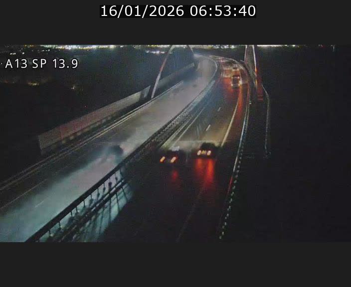 <h2>Traffic live webcam Luxembourg Kayl - A13 direction Esch-sur-Alzette/Luxembourg-ville - BK 13.9</h2>