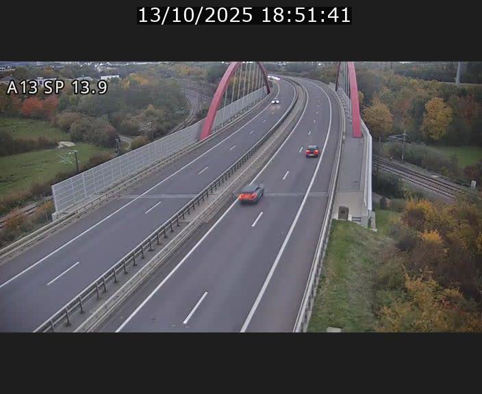 <h2>Traffic live webcam Luxembourg Kayl - A13 direction Esch-sur-Alzette/Luxembourg-ville - BK 13.9</h2>