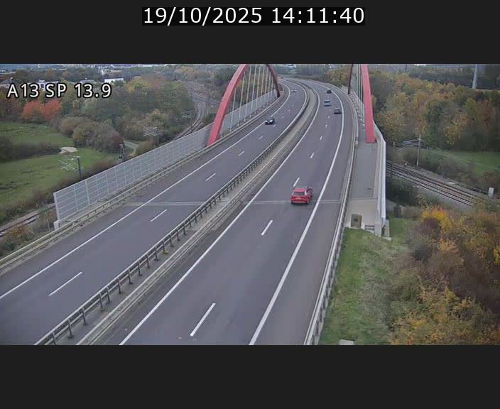 <h2>Traffic live webcam Luxembourg Kayl - A13 direction Esch-sur-Alzette/Luxembourg-ville - BK 13.9</h2>