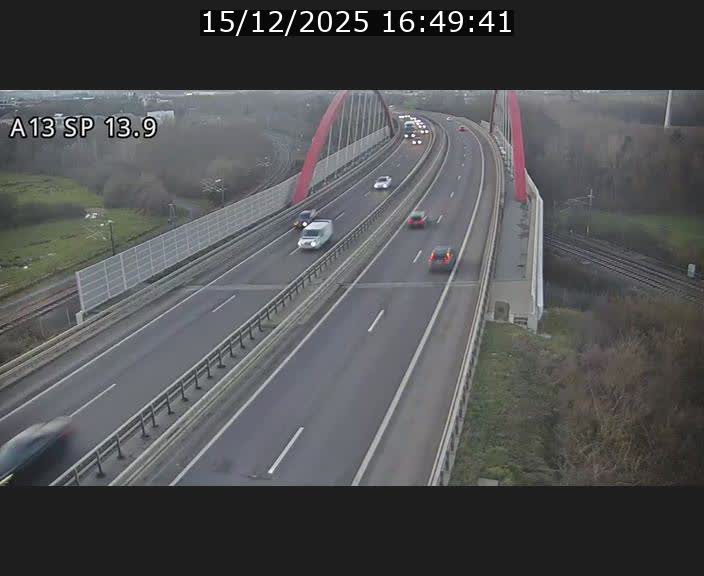 <h2>Traffic live webcam Luxembourg Kayl - A13 direction Esch-sur-Alzette/Luxembourg-ville - BK 13.9</h2>