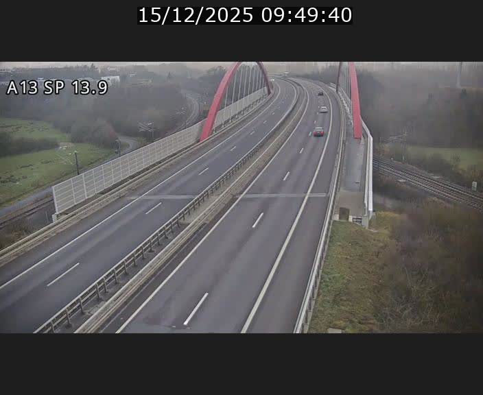 <h2>Traffic live webcam Luxembourg Kayl - A13 direction Esch-sur-Alzette/Luxembourg-ville - BK 13.9</h2>