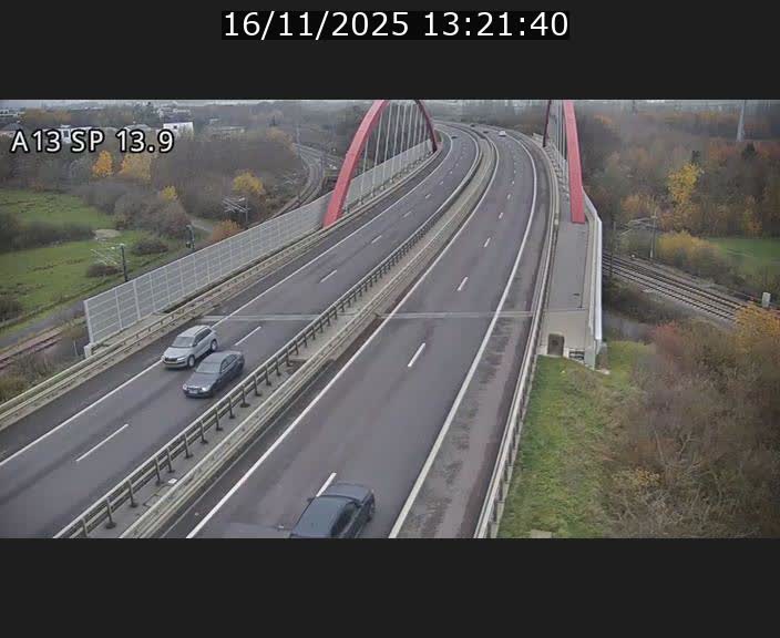 <h2>Traffic live webcam Luxembourg Kayl - A13 direction Esch-sur-Alzette/Luxembourg-ville - BK 13.9</h2>