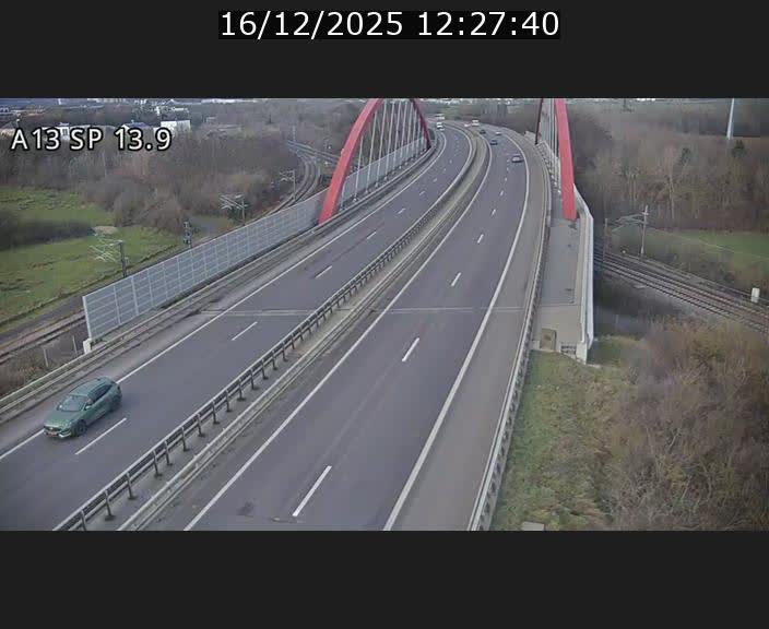 <h2>Traffic live webcam Luxembourg Kayl - A13 direction Esch-sur-Alzette/Luxembourg-ville - BK 13.9</h2>