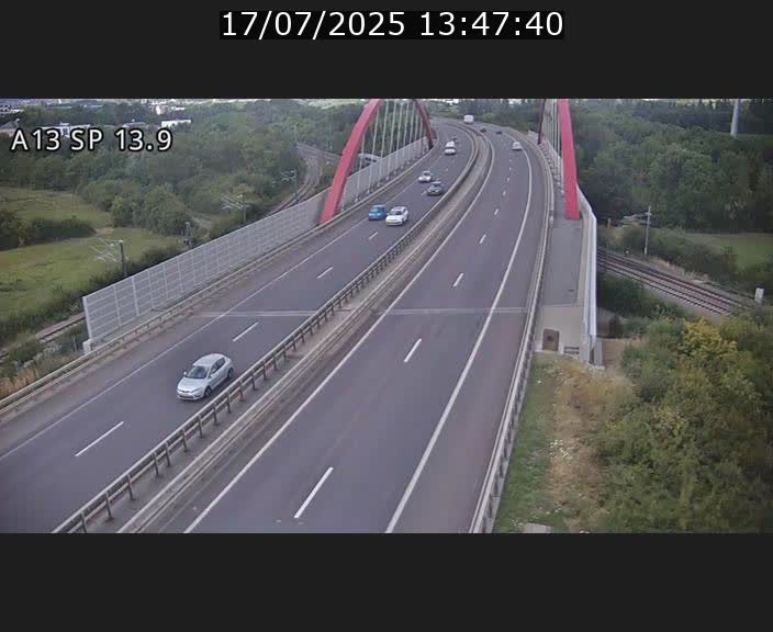 <h2>Traffic live webcam Luxembourg Kayl - A13 direction Esch-sur-Alzette/Luxembourg-ville - BK 13.9</h2>