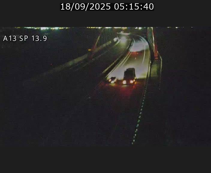 <h2>Traffic live webcam Luxembourg Kayl - A13 direction Esch-sur-Alzette/Luxembourg-ville - BK 13.9</h2>