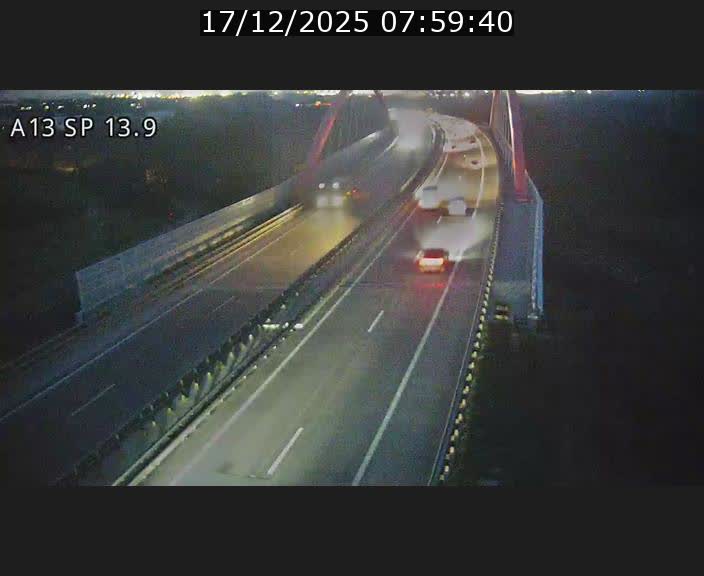 Traffic live webcam Luxembourg Kayl - A13 direction Esch-sur-Alzette/Luxembourg-ville - BK 13.9