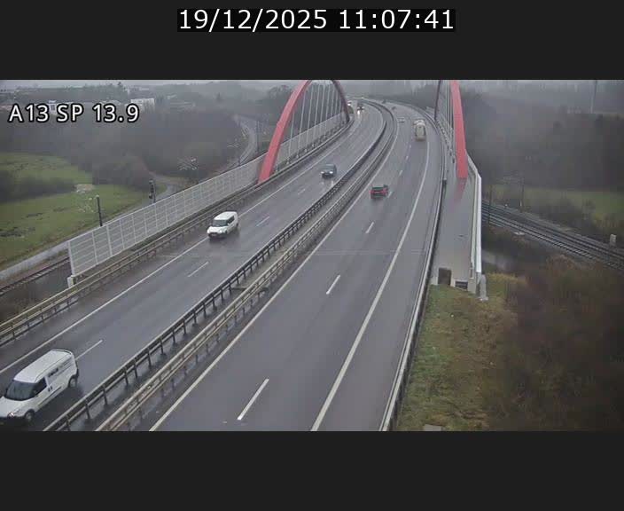 <h2>Traffic live webcam Luxembourg Kayl - A13 direction Esch-sur-Alzette/Luxembourg-ville - BK 13.9</h2>