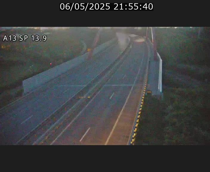 Traffic live webcam Luxembourg Kayl - A13 direction Esch-sur-Alzette/Luxembourg-ville - BK 13.9