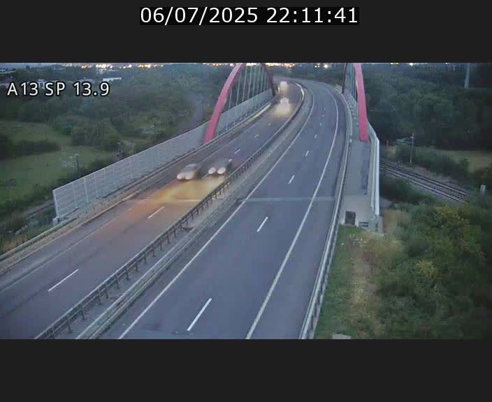 Traffic live webcam Luxembourg Kayl - A13 direction Esch-sur-Alzette/Luxembourg-ville - BK 13.9