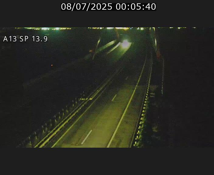 Traffic live webcam Luxembourg Kayl - A13 direction Esch-sur-Alzette/Luxembourg-ville - BK 13.9