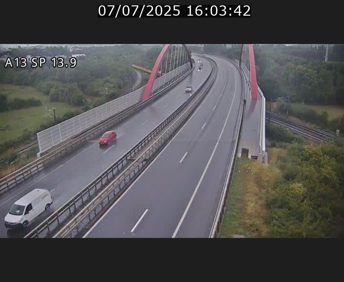 Traffic live webcam Luxembourg Kayl - A13 direction Esch-sur-Alzette/Luxembourg-ville - BK 13.9