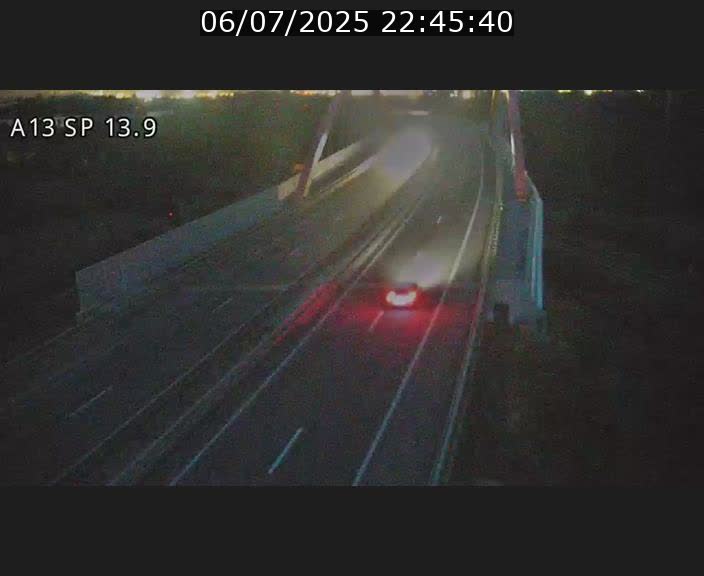 Traffic live webcam Luxembourg Kayl - A13 direction Esch-sur-Alzette/Luxembourg-ville - BK 13.9