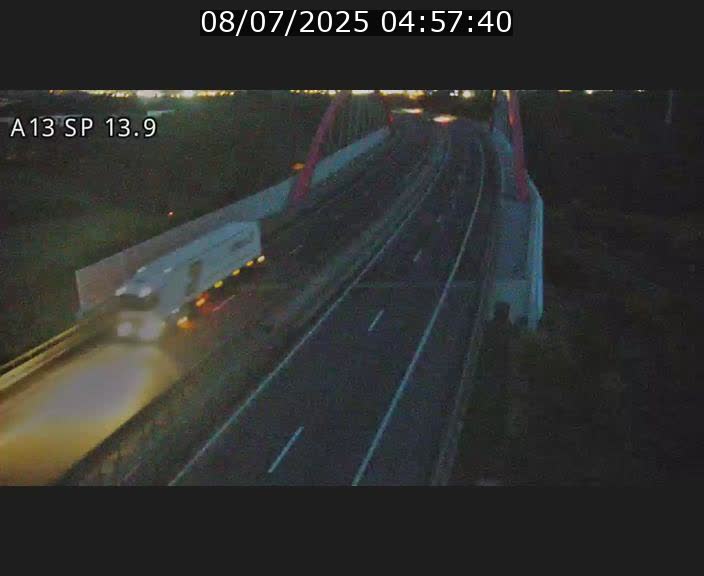 Traffic live webcam Luxembourg Kayl - A13 direction Esch-sur-Alzette/Luxembourg-ville - BK 13.9
