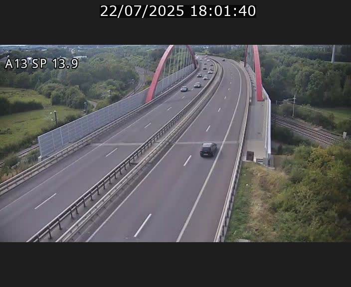 Traffic live webcam Luxembourg Kayl - A13 direction Esch-sur-Alzette/Luxembourg-ville - BK 13.9