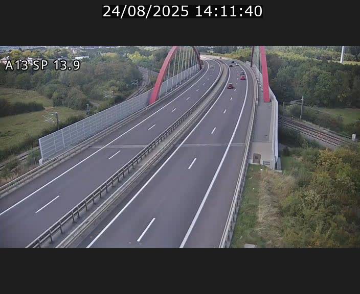 <h2>Traffic live webcam Luxembourg Kayl - A13 direction Esch-sur-Alzette/Luxembourg-ville - BK 13.9</h2>