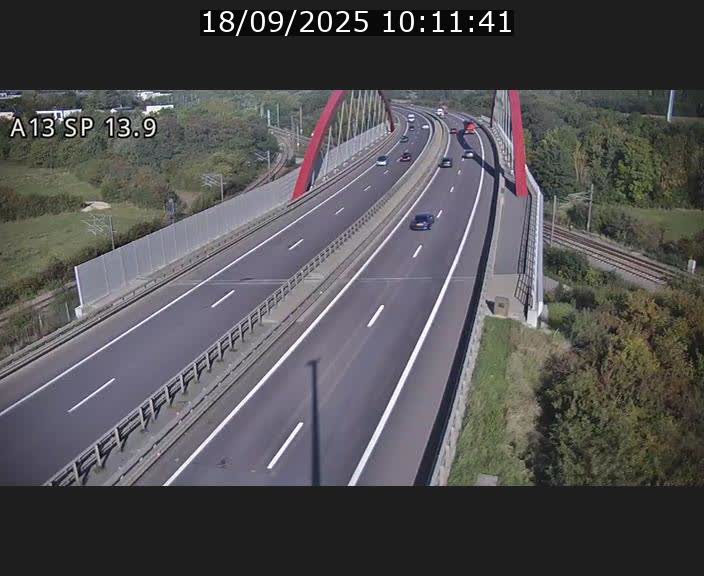 <h2>Traffic live webcam Luxembourg Kayl - A13 direction Esch-sur-Alzette/Luxembourg-ville - BK 13.9</h2>