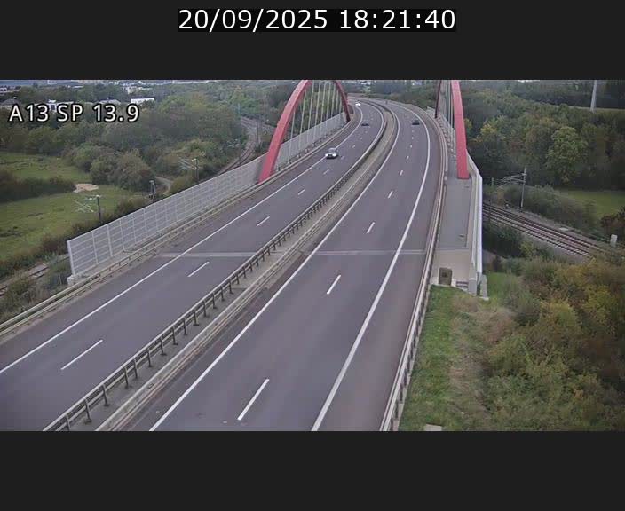 <h2>Traffic live webcam Luxembourg Kayl - A13 direction Esch-sur-Alzette/Luxembourg-ville - BK 13.9</h2>