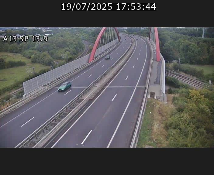 <h2>Traffic live webcam Luxembourg Kayl - A13 direction Esch-sur-Alzette/Luxembourg-ville - BK 13.9</h2>
