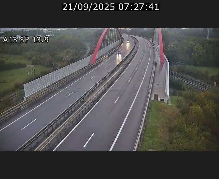 <h2>Traffic live webcam Luxembourg Kayl - A13 direction Esch-sur-Alzette/Luxembourg-ville - BK 13.9</h2>