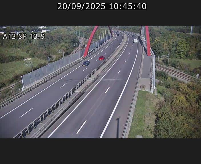 <h2>Traffic live webcam Luxembourg Kayl - A13 direction Esch-sur-Alzette/Luxembourg-ville - BK 13.9</h2>