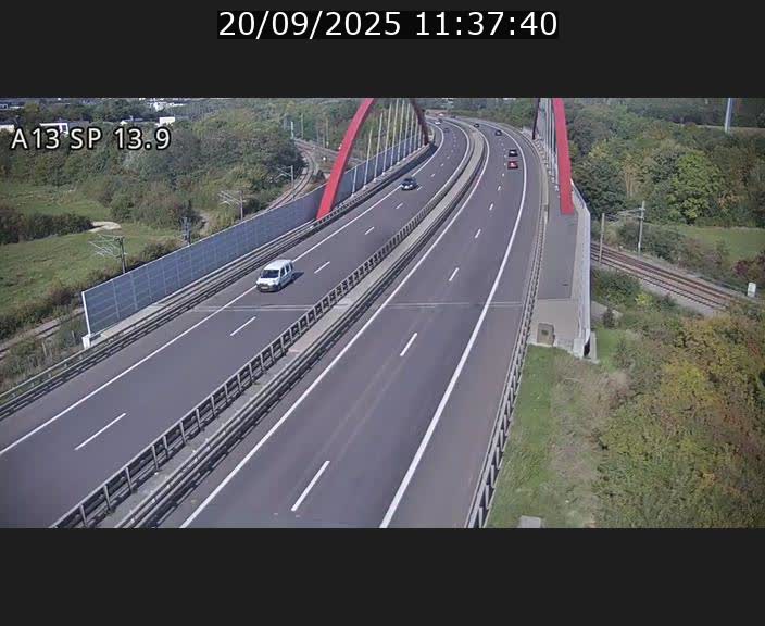 <h2>Traffic live webcam Luxembourg Kayl - A13 direction Esch-sur-Alzette/Luxembourg-ville - BK 13.9</h2>