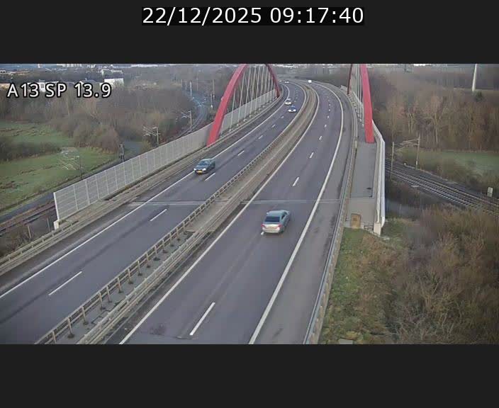 <h2>Traffic live webcam Luxembourg Kayl - A13 direction Esch-sur-Alzette/Luxembourg-ville - BK 13.9</h2>