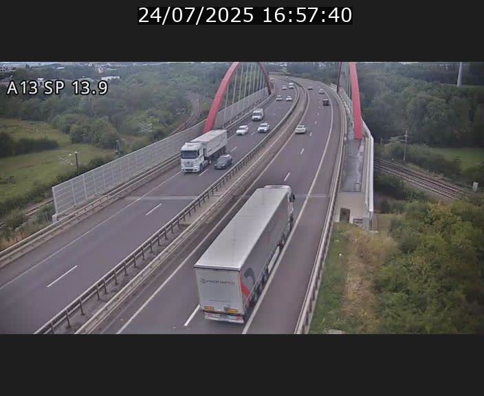 <h2>Traffic live webcam Luxembourg Kayl - A13 direction Esch-sur-Alzette/Luxembourg-ville - BK 13.9</h2>