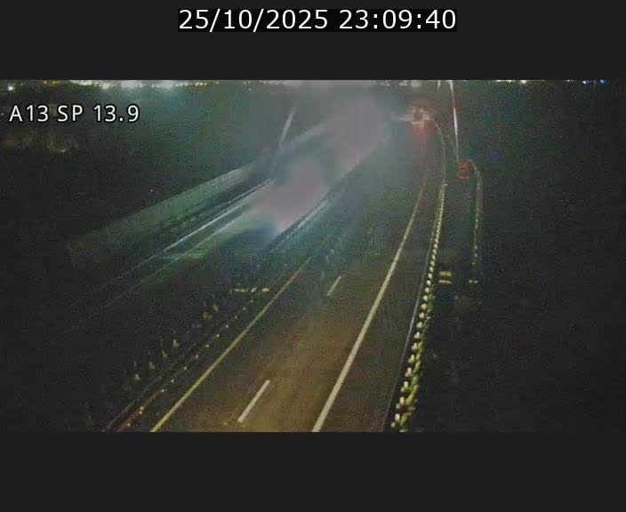 <h2>Traffic live webcam Luxembourg Kayl - A13 direction Esch-sur-Alzette/Luxembourg-ville - BK 13.9</h2>