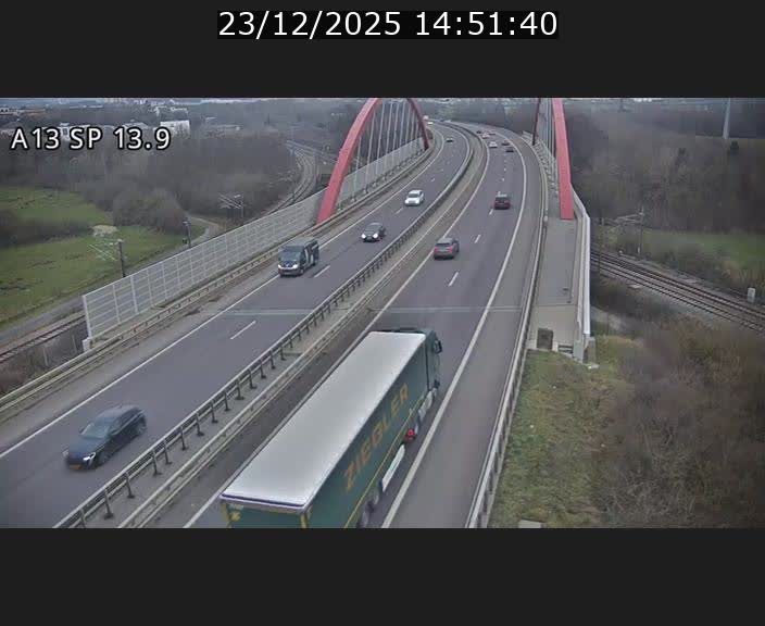 <h2>Traffic live webcam Luxembourg Kayl - A13 direction Esch-sur-Alzette/Luxembourg-ville - BK 13.9</h2>
