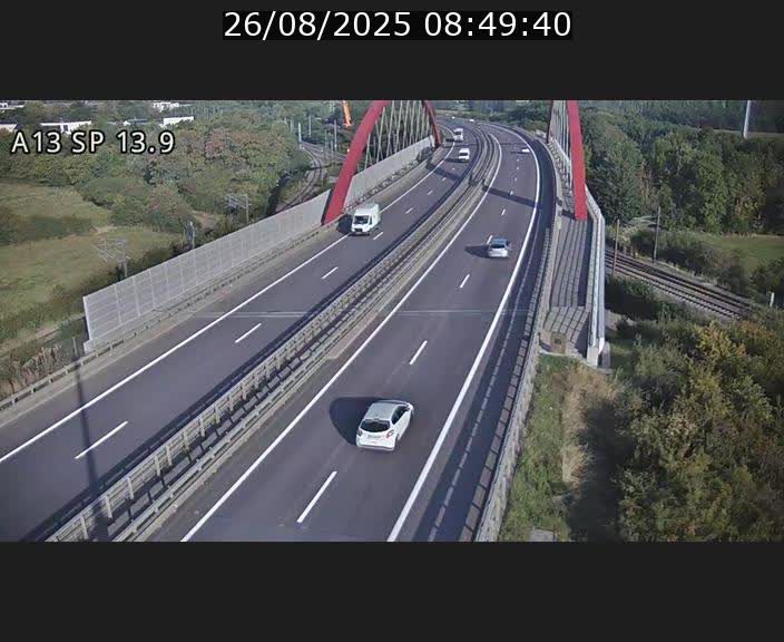 <h2>Traffic live webcam Luxembourg Kayl - A13 direction Esch-sur-Alzette/Luxembourg-ville - BK 13.9</h2>