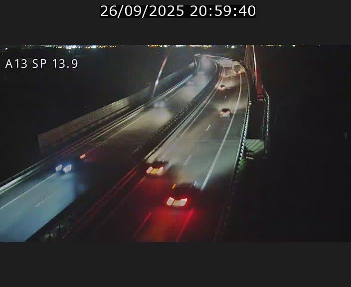 Traffic live webcam Luxembourg Kayl - A13 direction Esch-sur-Alzette/Luxembourg-ville - BK 13.9