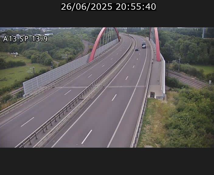 <h2>Traffic live webcam Luxembourg Kayl - A13 direction Esch-sur-Alzette/Luxembourg-ville - BK 13.9</h2>
